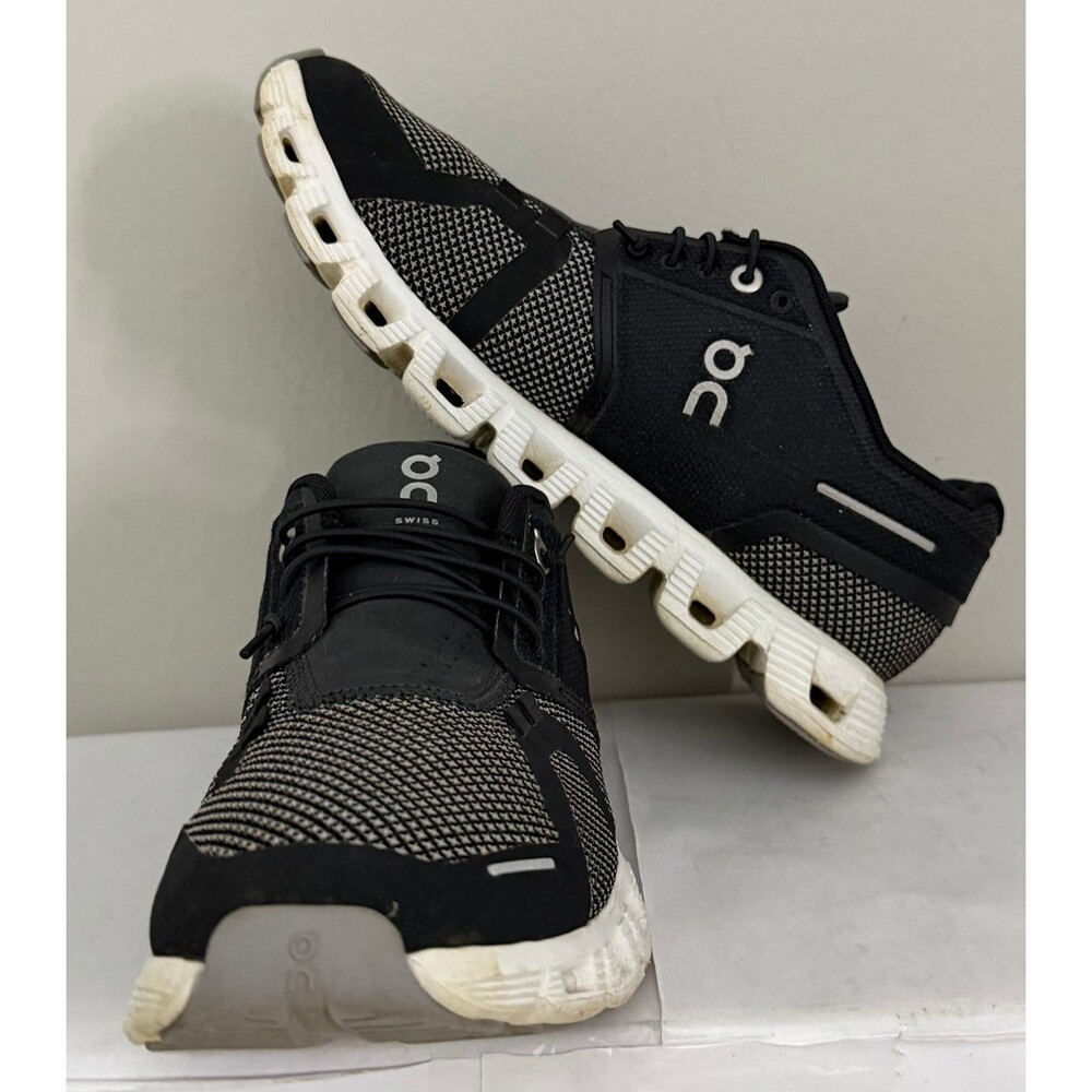 On Cloud 5 Combo Women's Size 7 Black Alloy CloudTec Runing Shoes
